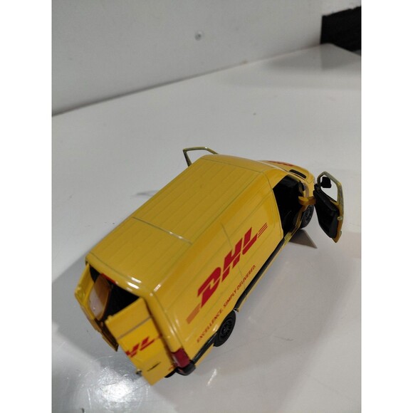 Kinsmart Die Cast 1:48 DHL Carriers Mercedes Benz Sprinter Delivery Van - Picture 7 of 9